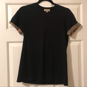 Burberry women’s cuff T-shirt size M